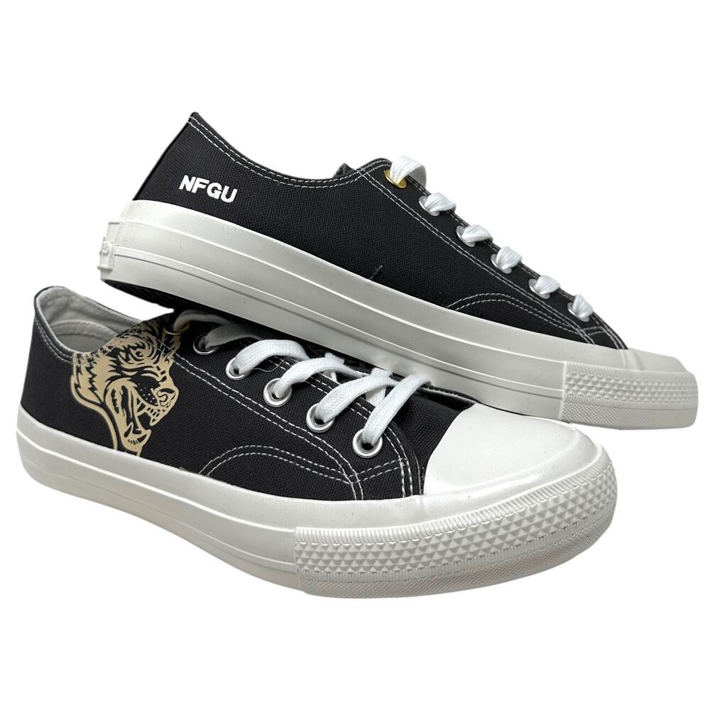Darc Sport Black Canvas Low-Top Sneakers with White Soles
